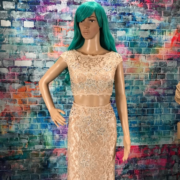 JOVANI Champagne 2pc Lace Gown! #24241 - Picture 4 of 7